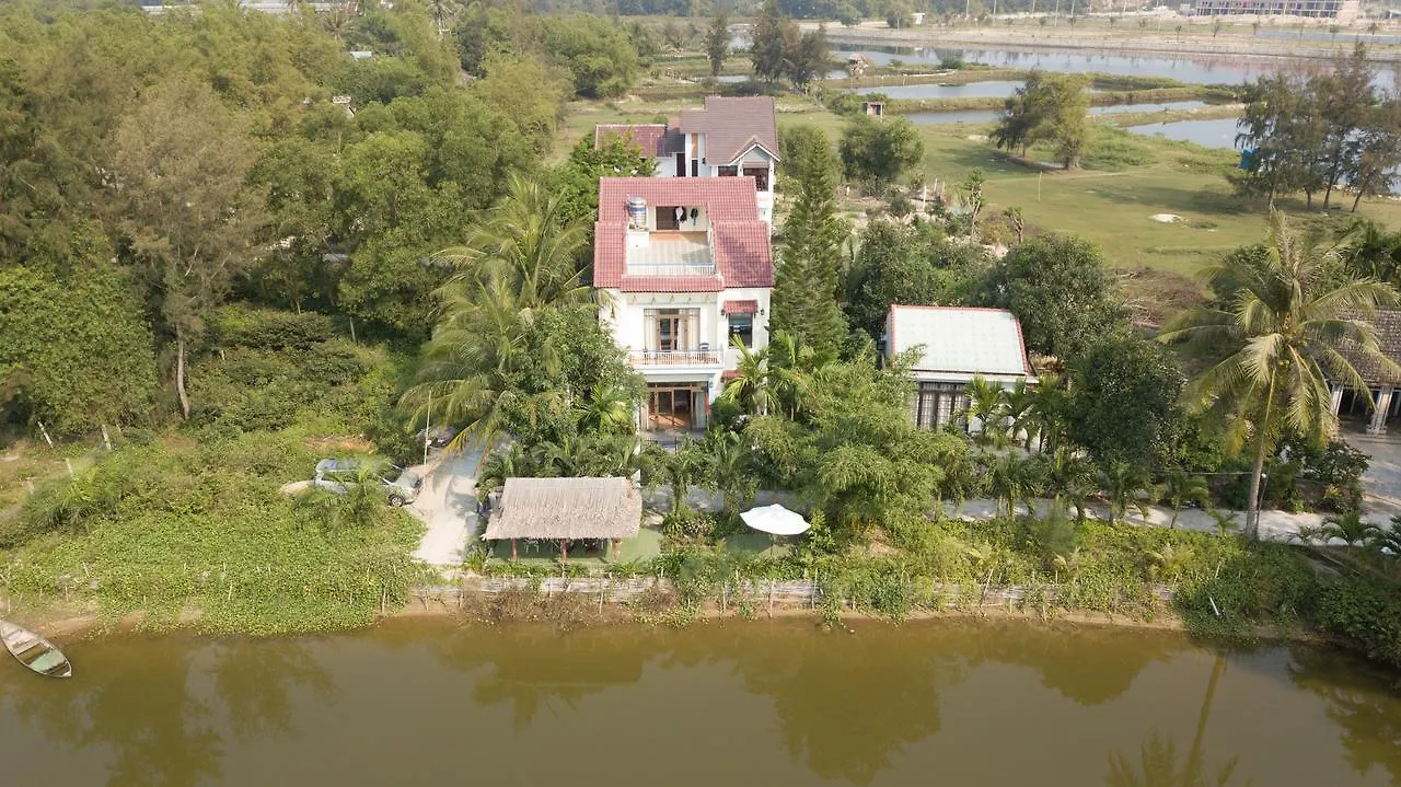 Tra Que Riverside Homestay Hoi An Vietnam