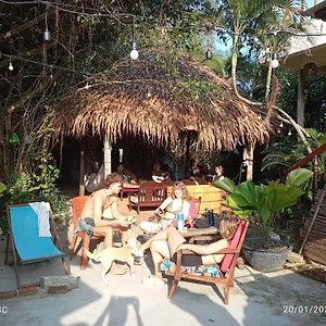 The Seaside And Bar Habitación en casa particular